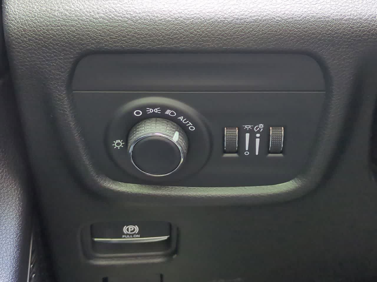 Jeep Grand Cherokee 2026 GRAND CHEROKEE LAREDO ALTITUDE 4X4