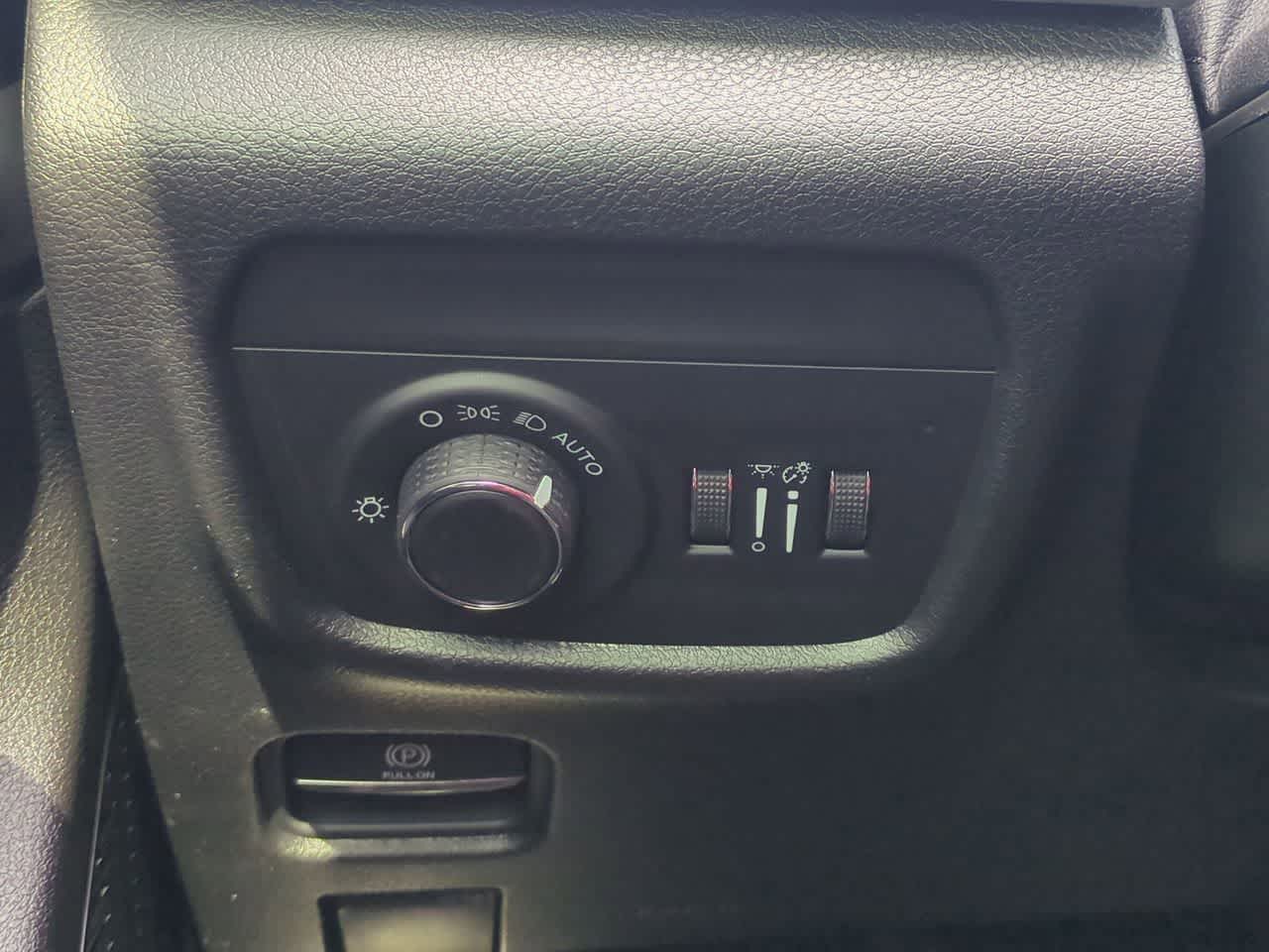 Jeep Grand Cherokee 2026 GRAND CHEROKEE LAREDO ALTITUDE 4X4