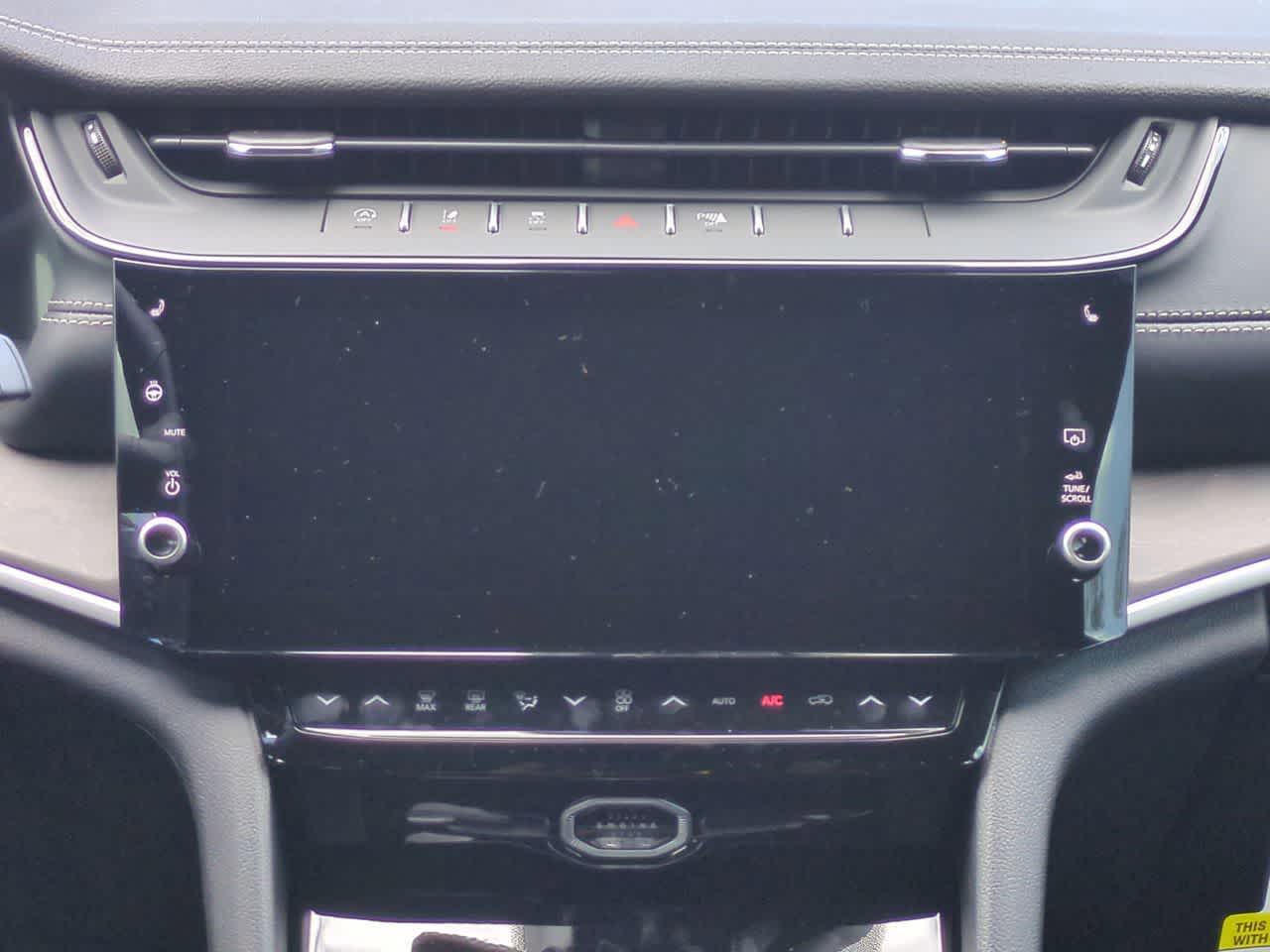 Jeep Grand Cherokee 2026 GRAND CHEROKEE LAREDO ALTITUDE 4X4