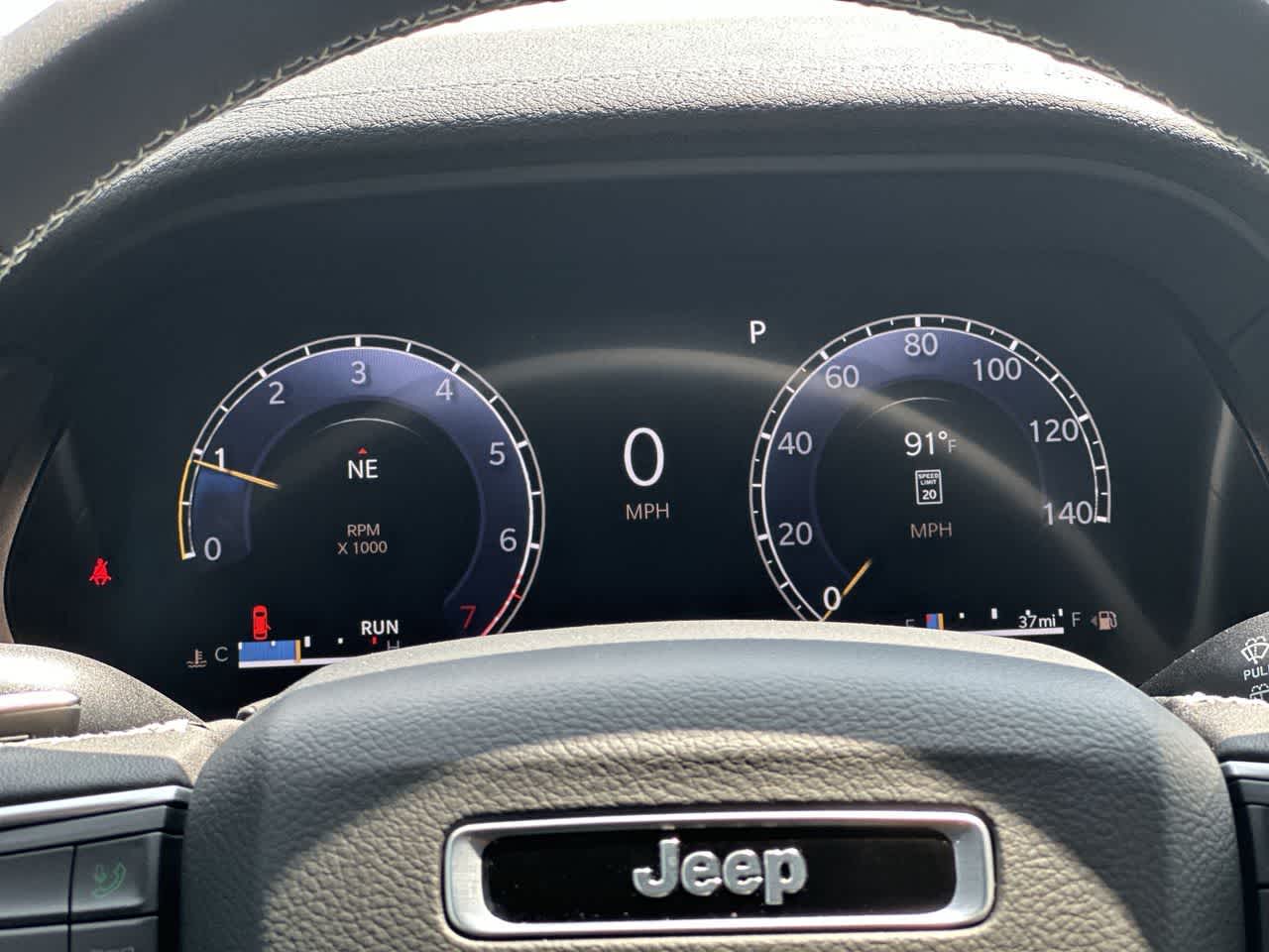 Jeep Grand Cherokee 2026 GRAND CHEROKEE LAREDO ALTITUDE 4X4