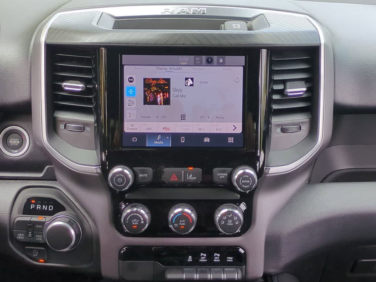 Jeep Grand Cherokee 2026 GRAND CHEROKEE LIMITED RESERVE 4X4