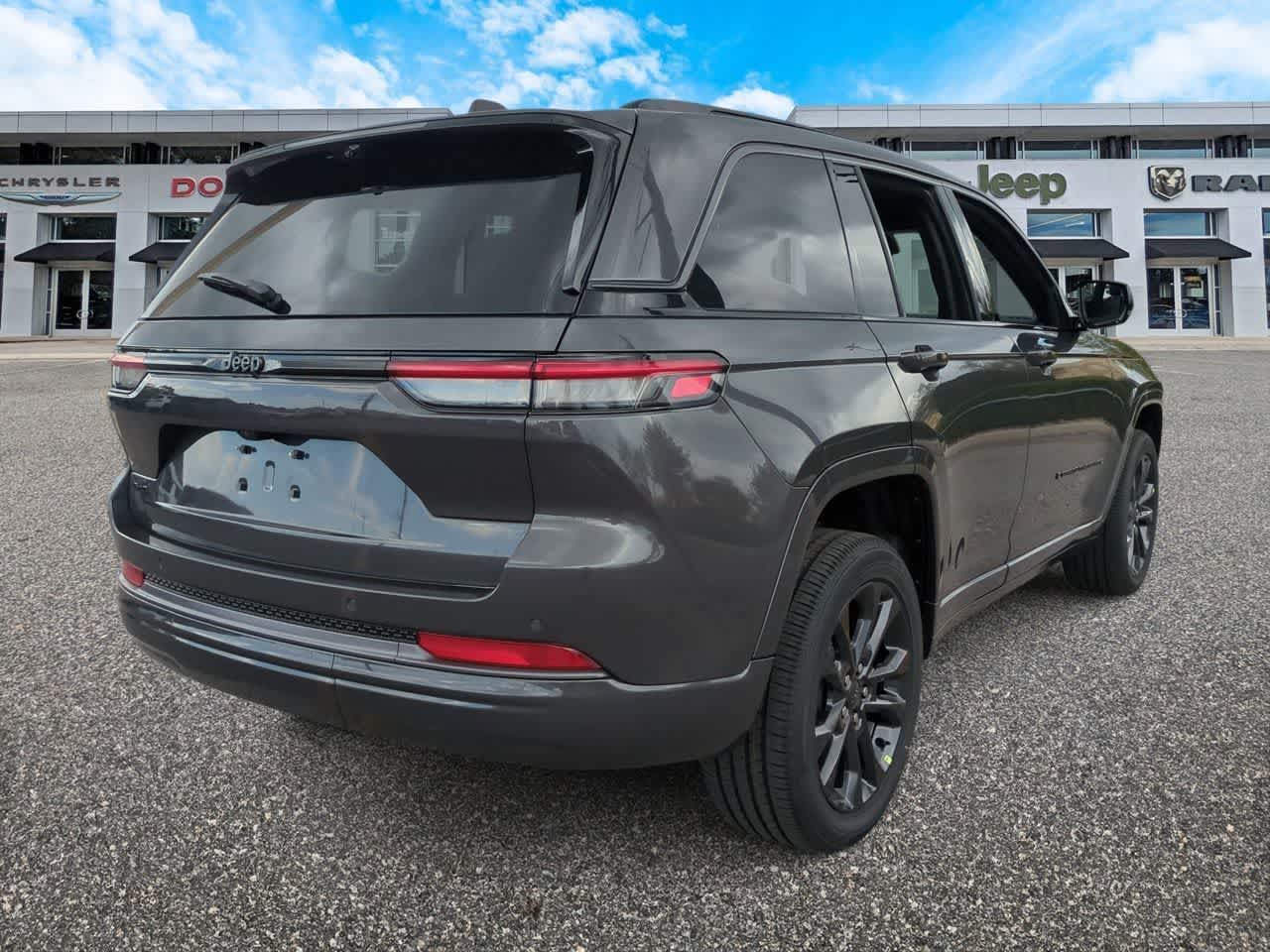 Jeep Grand Cherokee 2026 GRAND CHEROKEE LIMITED RESERVE 4X4