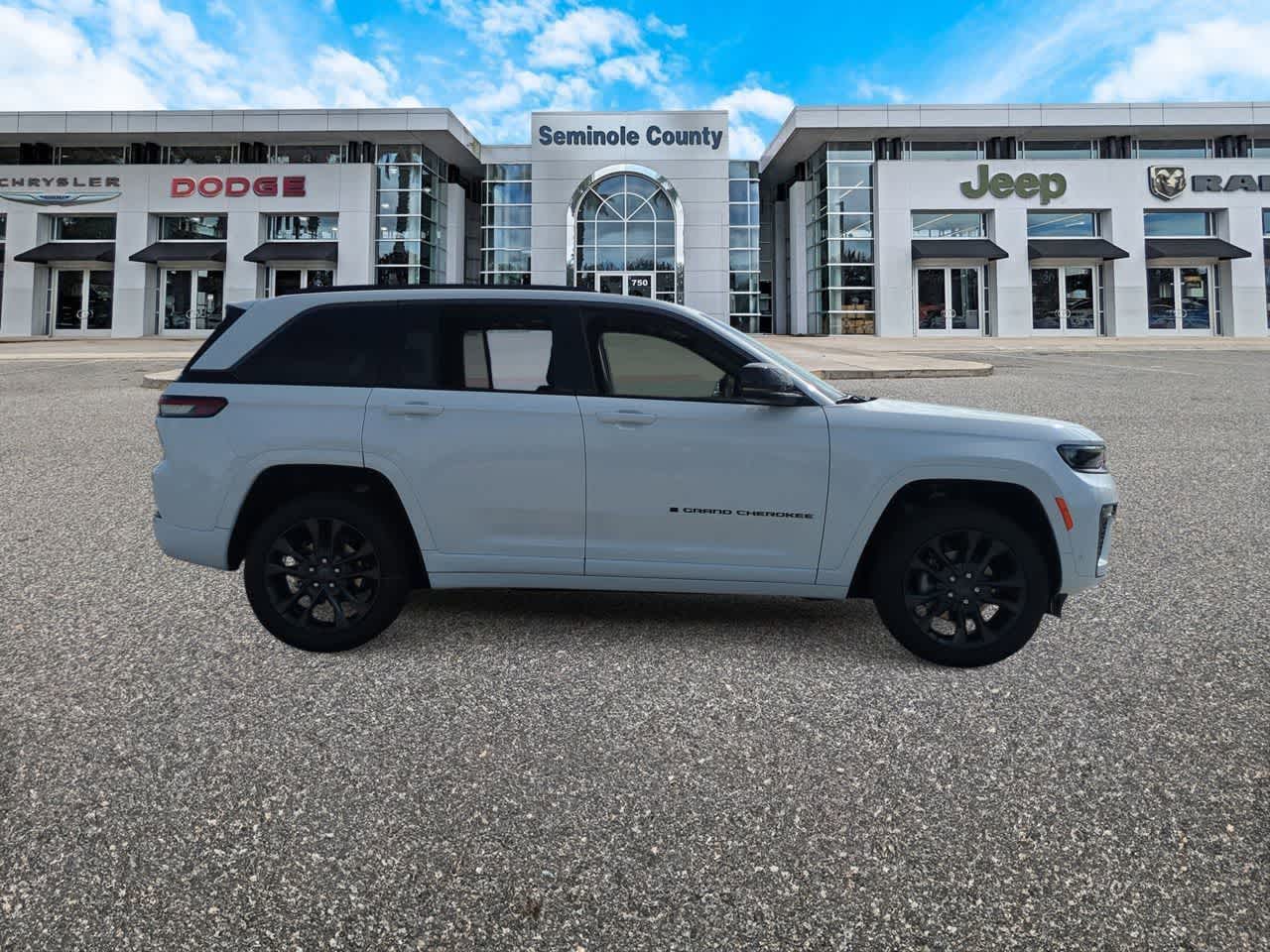 Jeep Grand Cherokee 2026 GRAND CHEROKEE LIMITED RESERVE 4X4