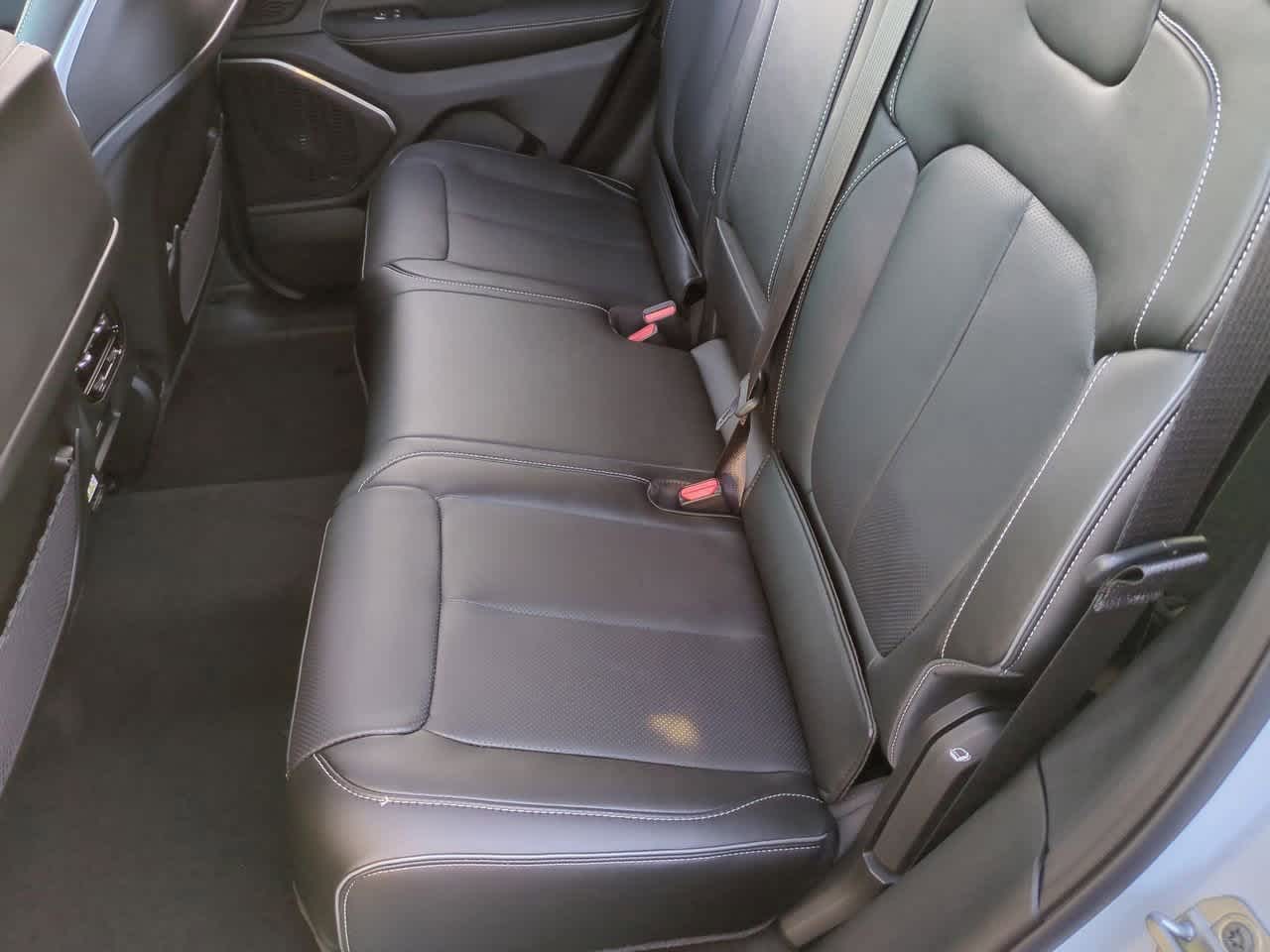 2025 Jeep Grand Cherokee GRAND CHEROKEE OVERLAND 4X4