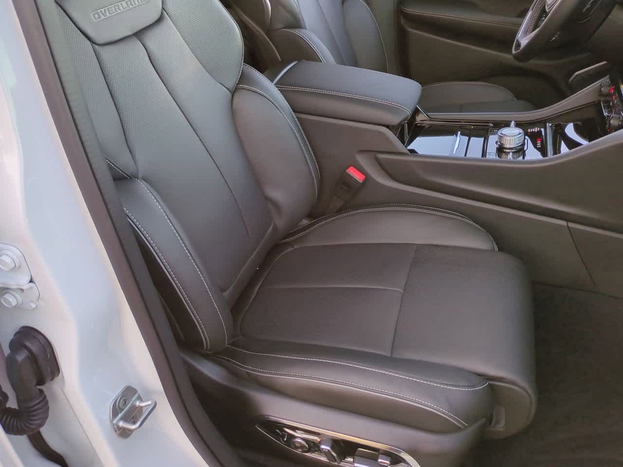 2025 Jeep Grand Cherokee GRAND CHEROKEE OVERLAND 4X4