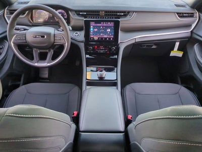 2025 Jeep Grand Cherokee GRAND CHEROKEE L LAREDO 4X2