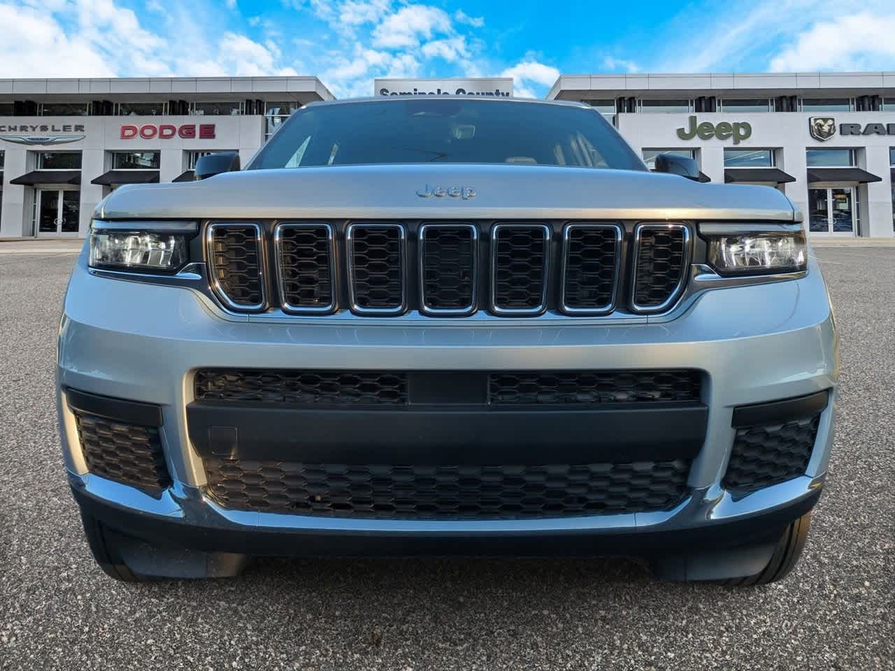 2025 Jeep Grand Cherokee GRAND CHEROKEE L LAREDO 4X2