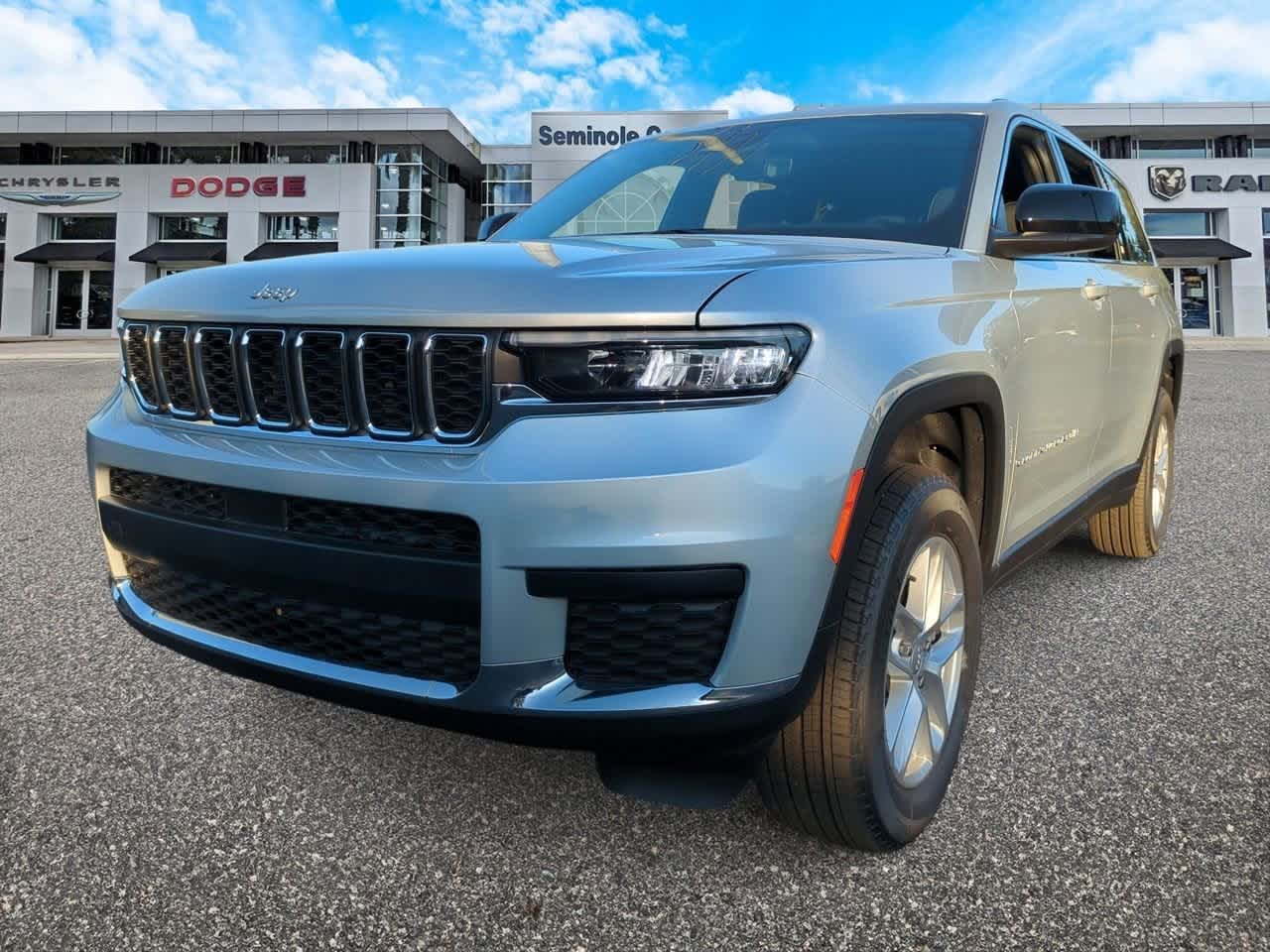 2025 Jeep Grand Cherokee GRAND CHEROKEE L LAREDO 4X2