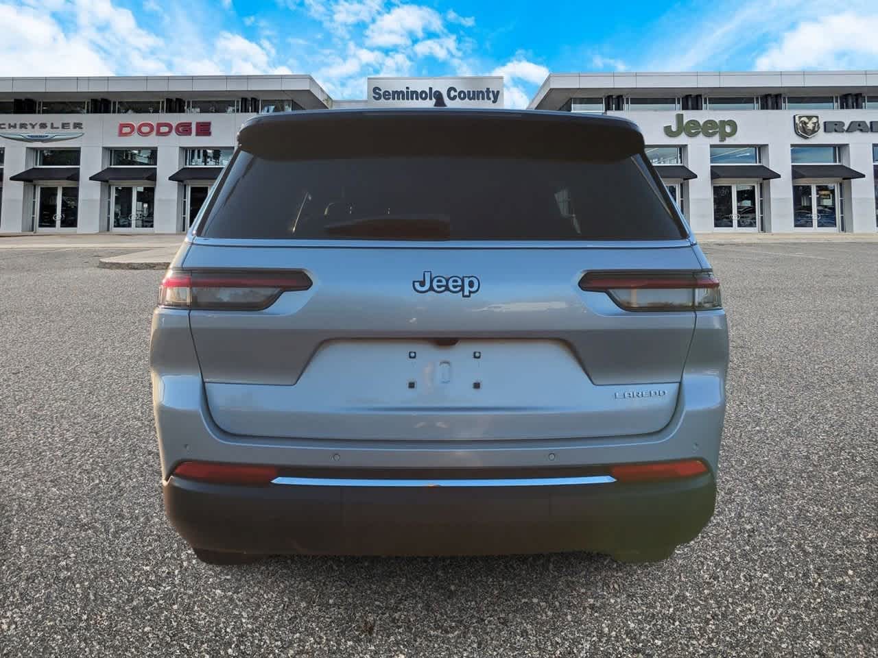 2025 Jeep Grand Cherokee GRAND CHEROKEE L LAREDO 4X2