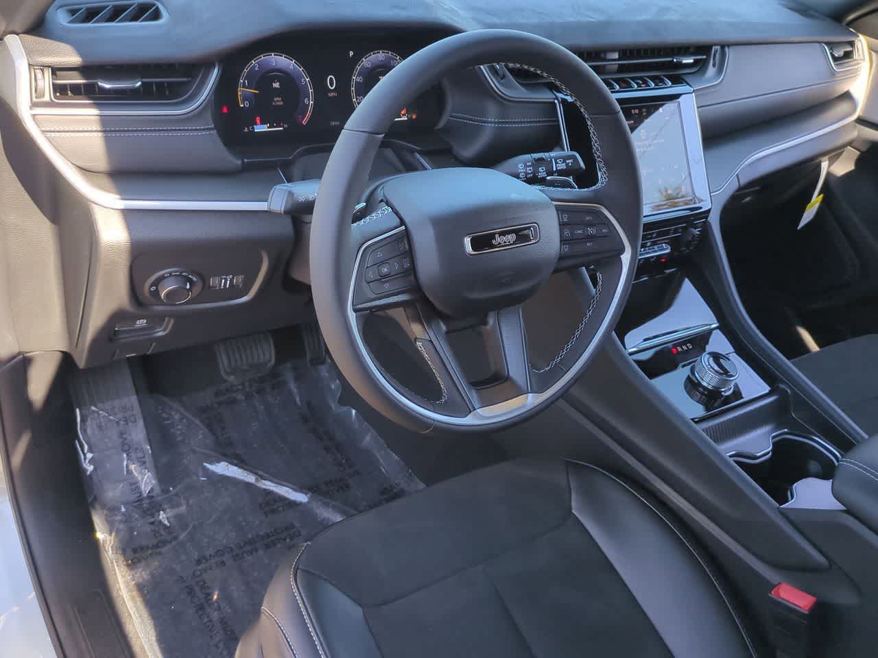 2025 Jeep Grand Cherokee GRAND CHEROKEE L ALTITUDE X 4X2