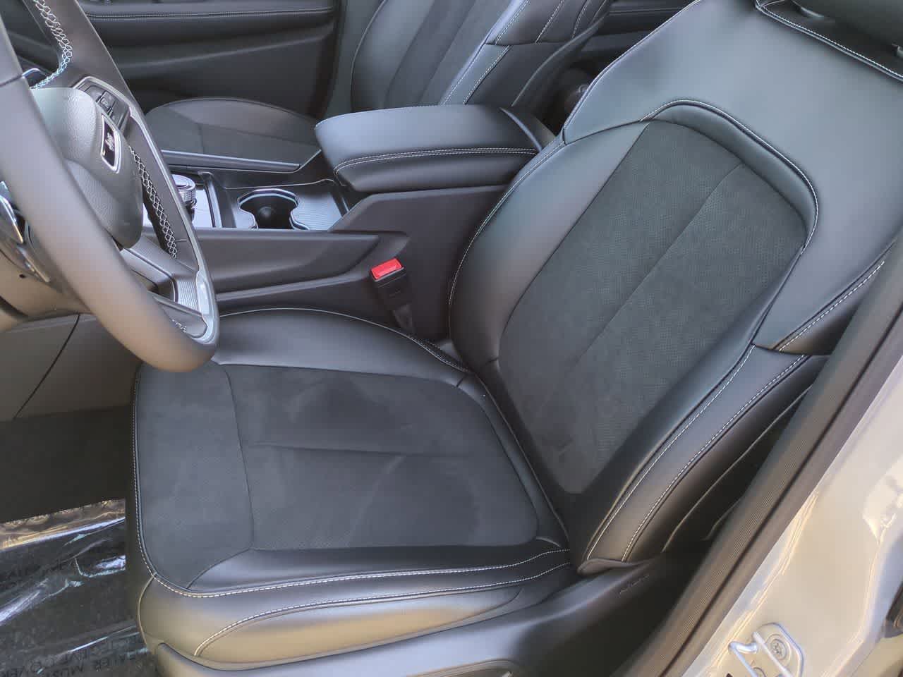 2025 Jeep Grand Cherokee GRAND CHEROKEE L ALTITUDE X 4X2