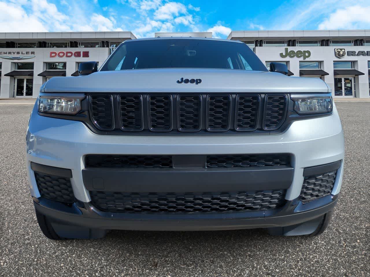 2025 Jeep Grand Cherokee GRAND CHEROKEE L ALTITUDE X 4X2