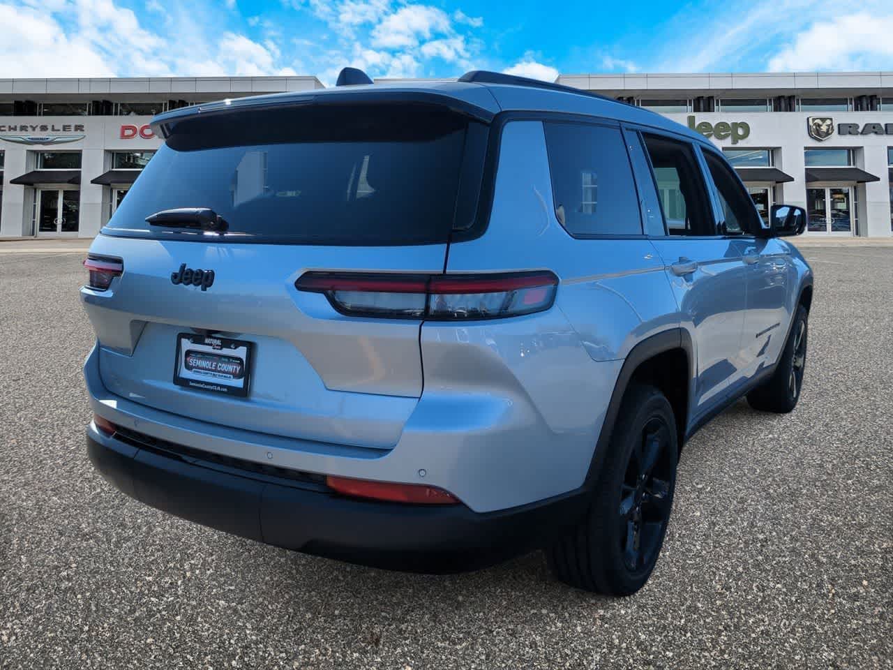 2025 Jeep Grand Cherokee GRAND CHEROKEE L ALTITUDE X 4X2