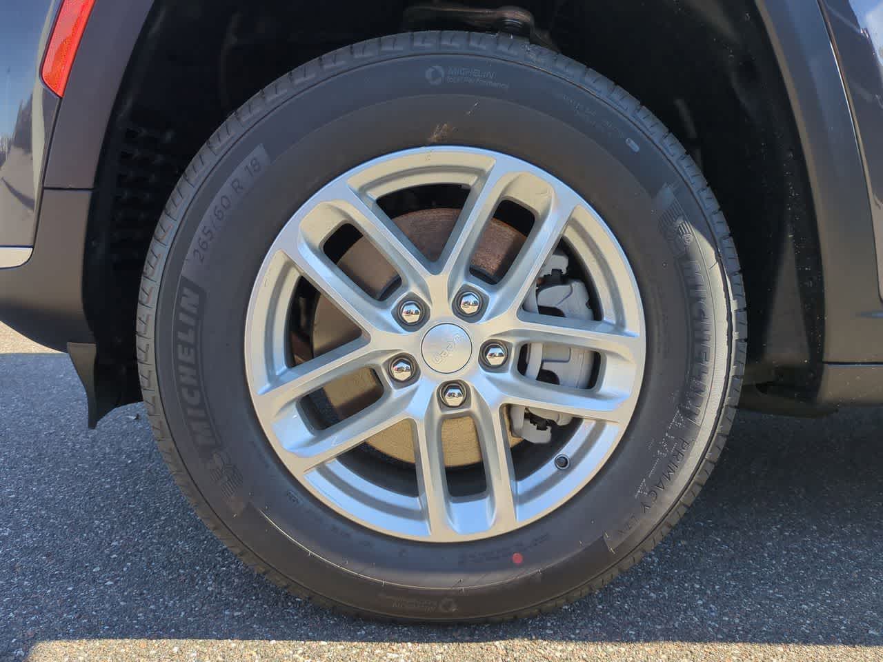 2025 Jeep Grand Cherokee GRAND CHEROKEE L LAREDO 4X2