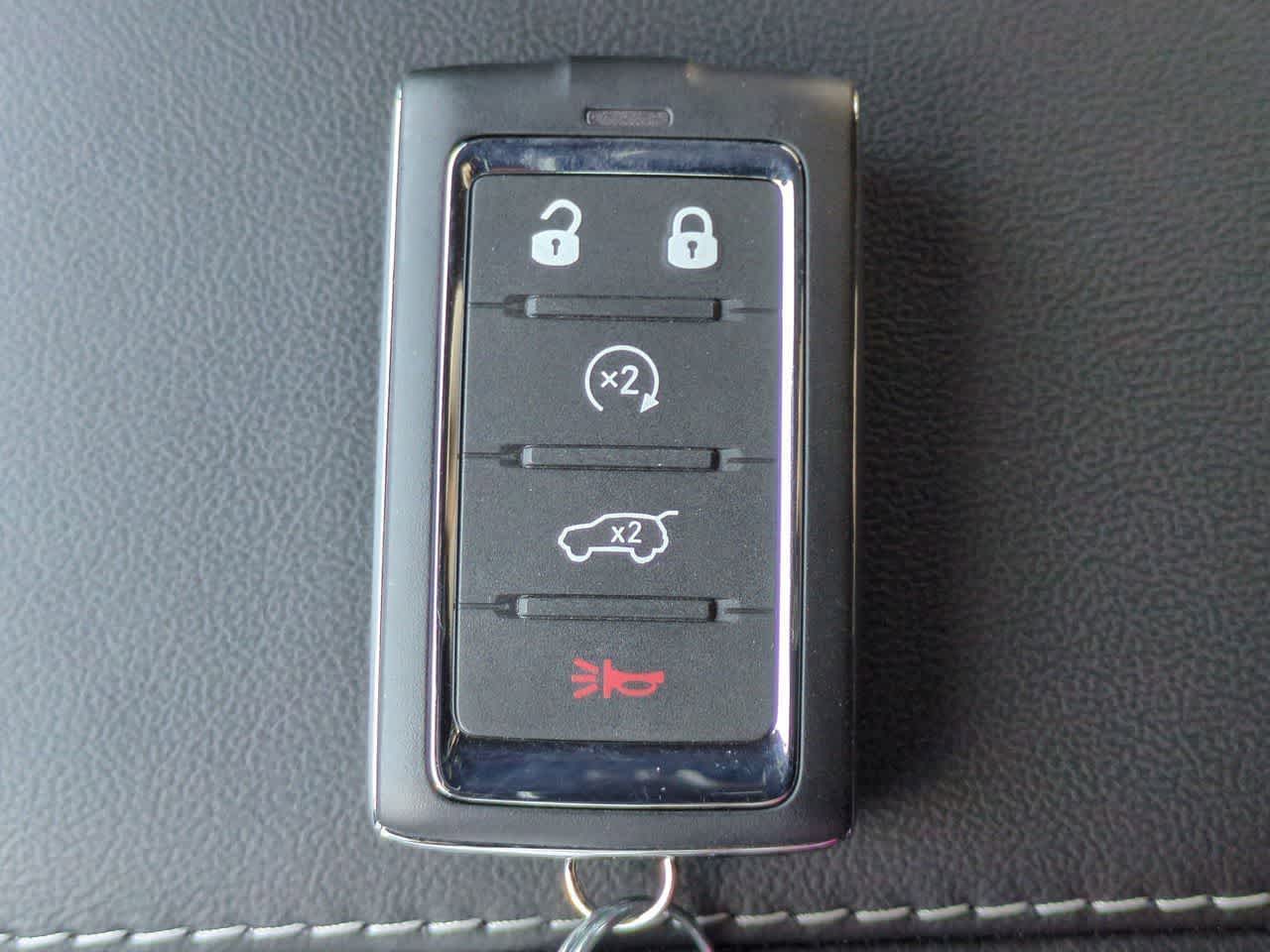 2025 Jeep Grand Cherokee GRAND CHEROKEE L LAREDO 4X2