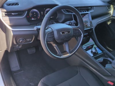 2025 Jeep Grand Cherokee GRAND CHEROKEE L LAREDO 4X2