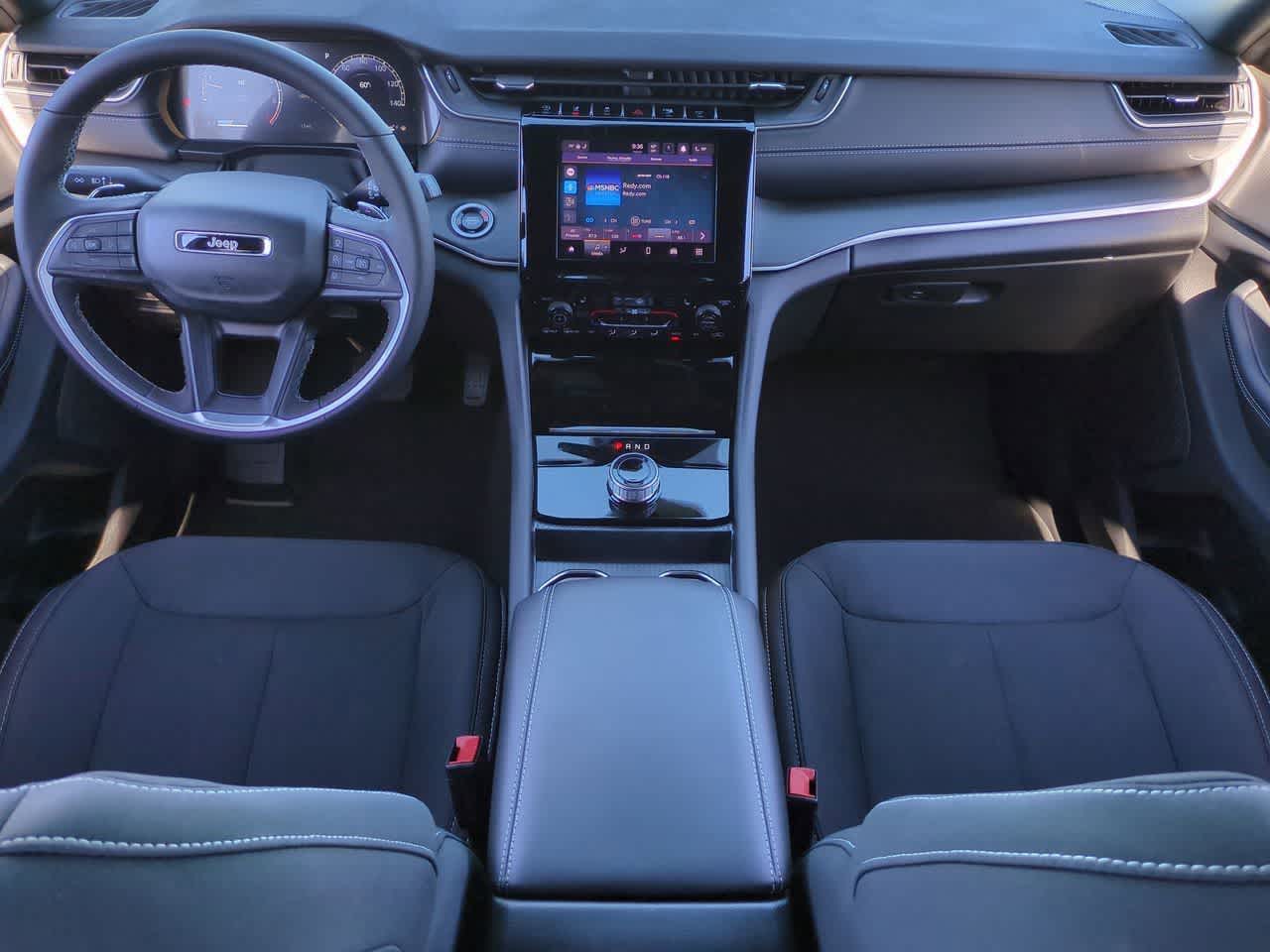 2025 Jeep Grand Cherokee GRAND CHEROKEE L LAREDO 4X2