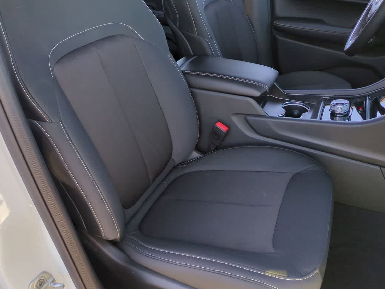 2025 Jeep Grand Cherokee GRAND CHEROKEE L LAREDO 4X2