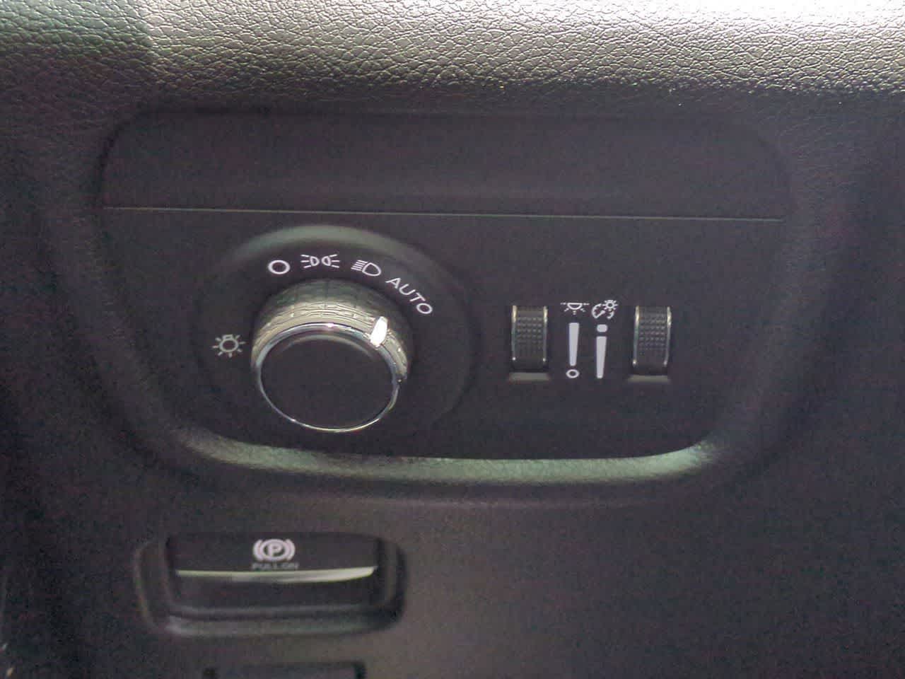 Jeep Grand Cherokee 2026 GRAND CHEROKEE L LAREDO 4X2