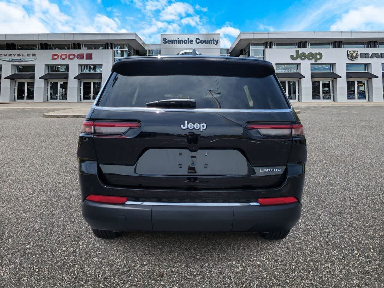 Jeep Grand Cherokee 2026 GRAND CHEROKEE L LAREDO 4X2