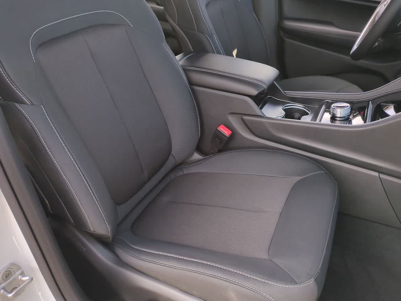 2025 Jeep Grand Cherokee GRAND CHEROKEE L LAREDO 4X2