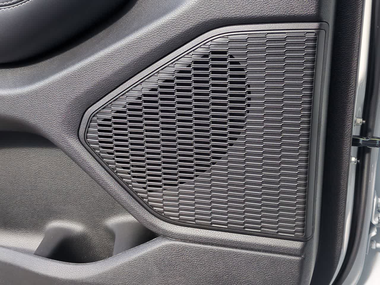 2025 Jeep Grand Cherokee GRAND CHEROKEE L LAREDO 4X2