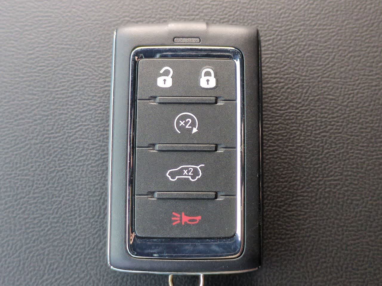 2025 Jeep Grand Cherokee GRAND CHEROKEE L LAREDO 4X2