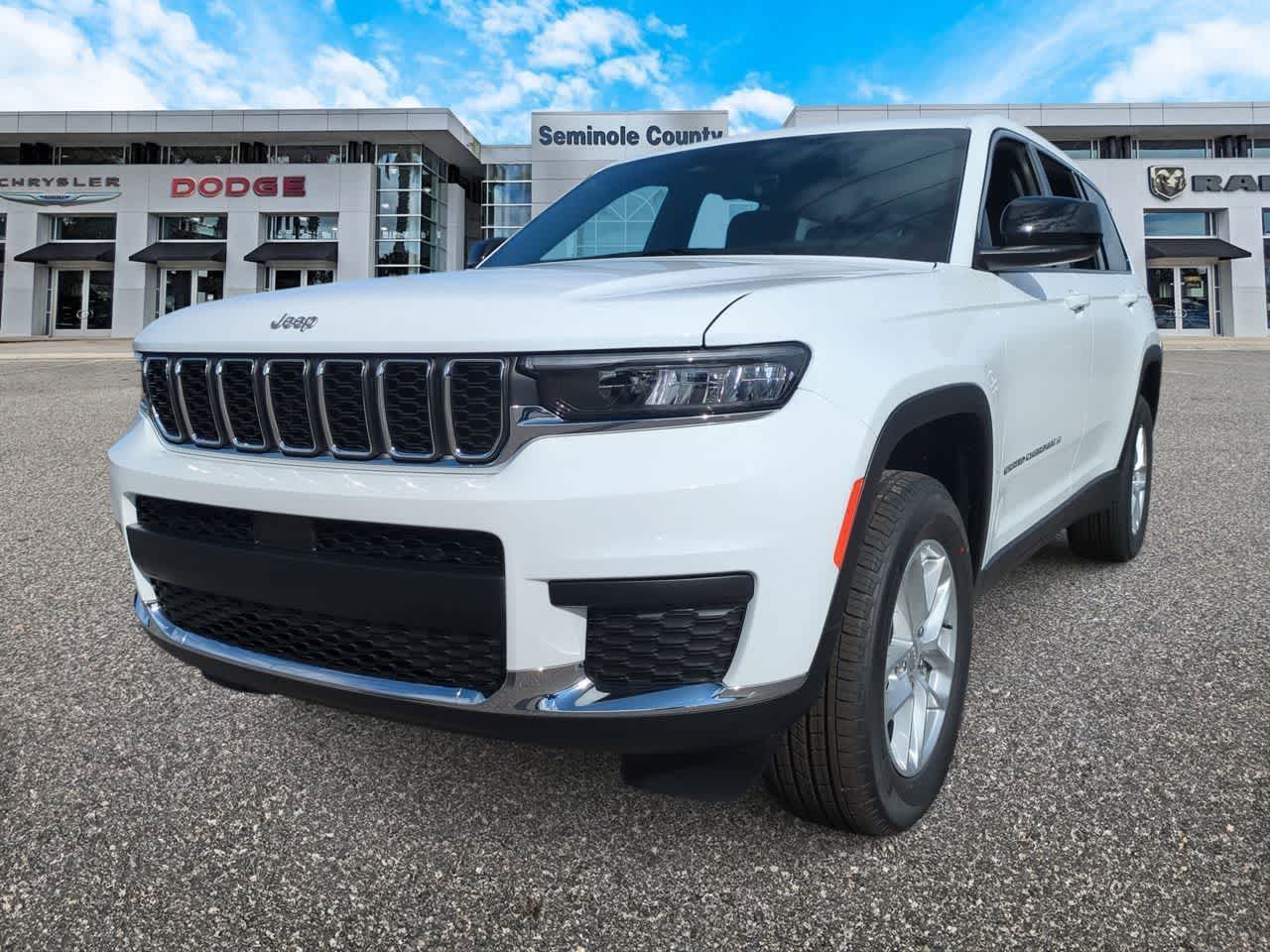 2025 Jeep Grand Cherokee GRAND CHEROKEE L LAREDO 4X2