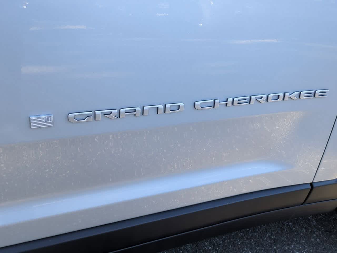 2025 Jeep Grand Cherokee GRAND CHEROKEE L LAREDO 4X2