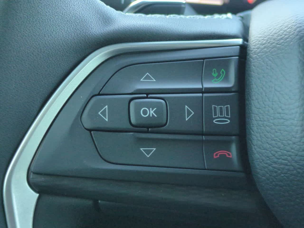 2025 Jeep Grand Cherokee GRAND CHEROKEE L LAREDO 4X2