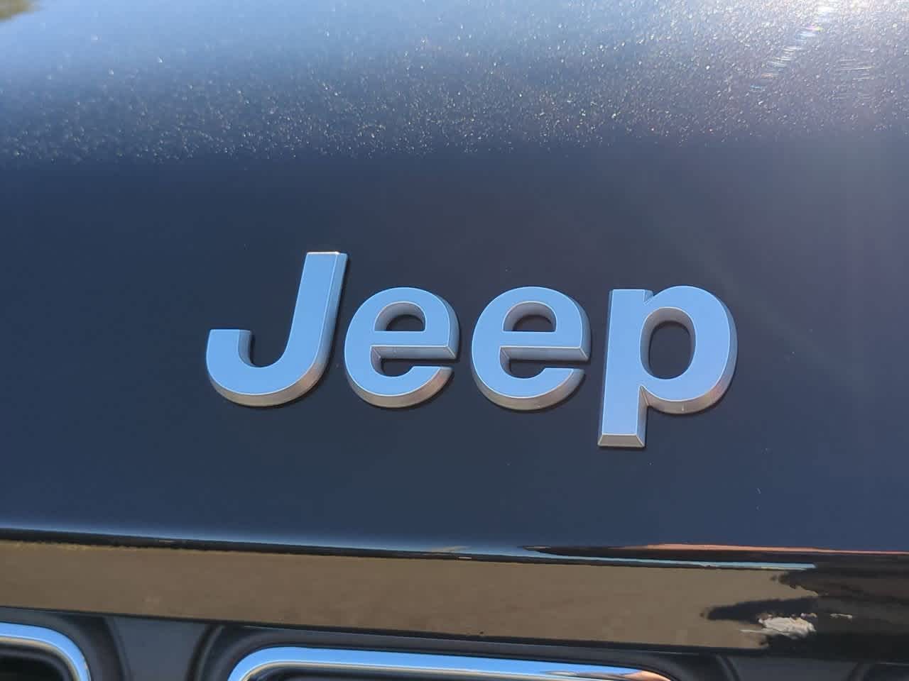 2025 Jeep Grand Cherokee GRAND CHEROKEE L LAREDO 4X2