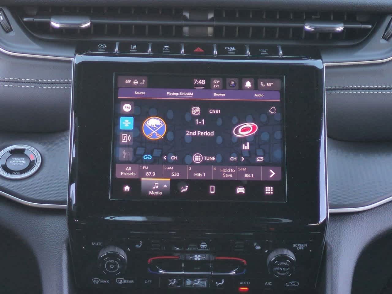 2025 Jeep Grand Cherokee GRAND CHEROKEE L LAREDO 4X2