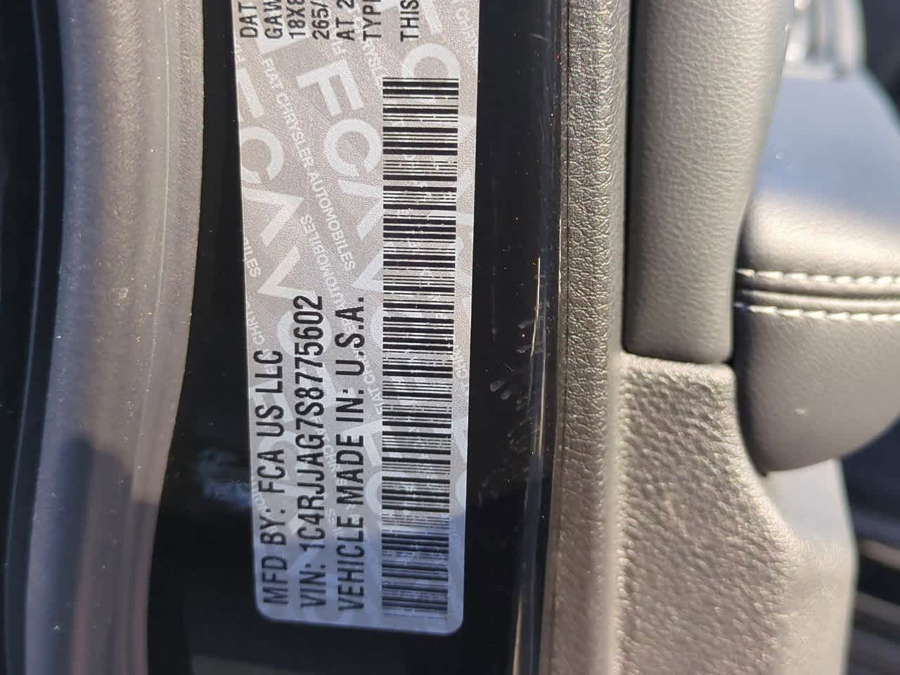 2025 Jeep Grand Cherokee GRAND CHEROKEE L LAREDO 4X2