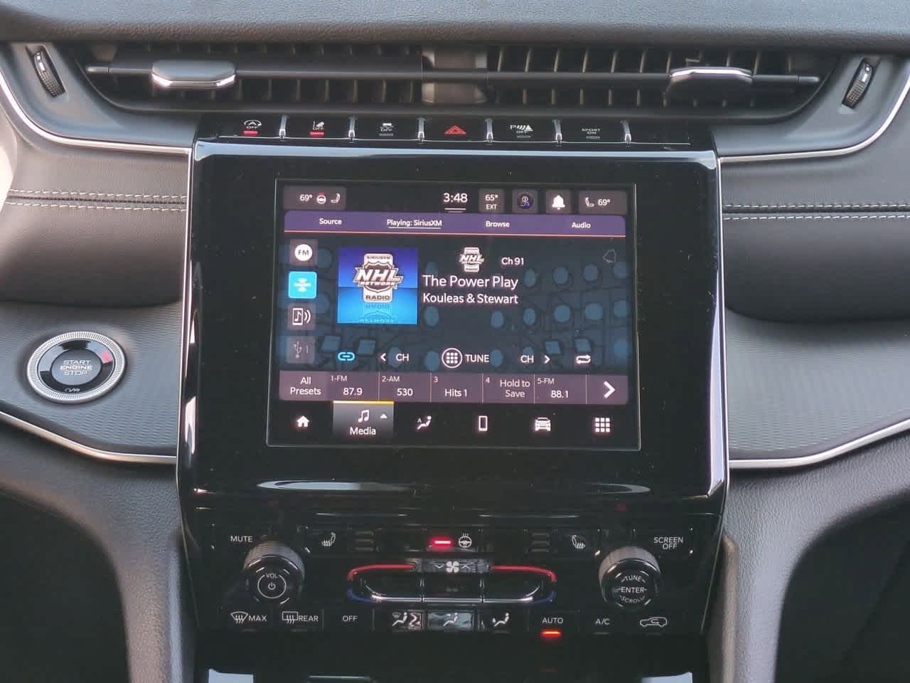 2025 Jeep Grand Cherokee GRAND CHEROKEE L LAREDO 4X2