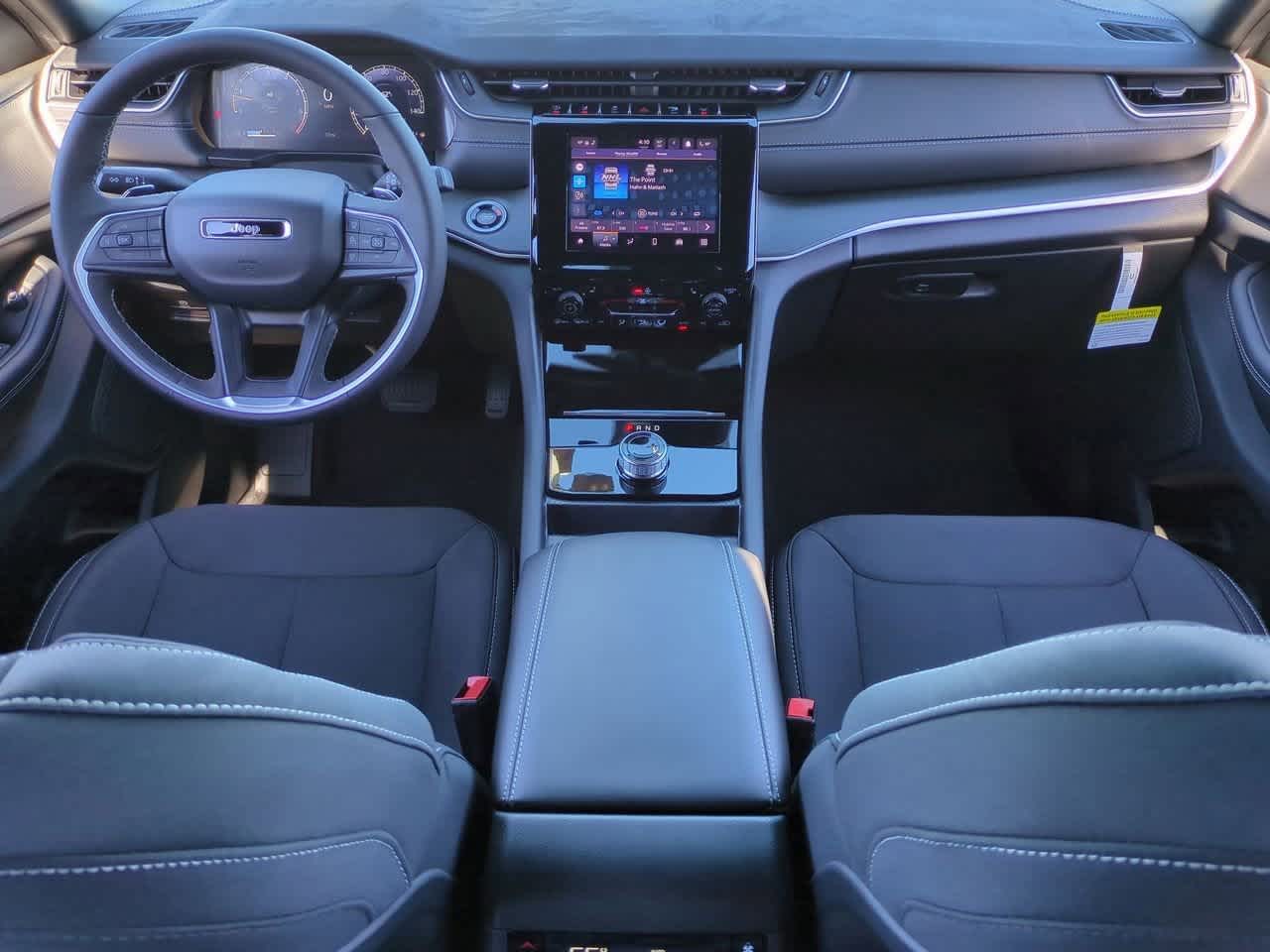 2025 Jeep Grand Cherokee GRAND CHEROKEE L LAREDO 4X2