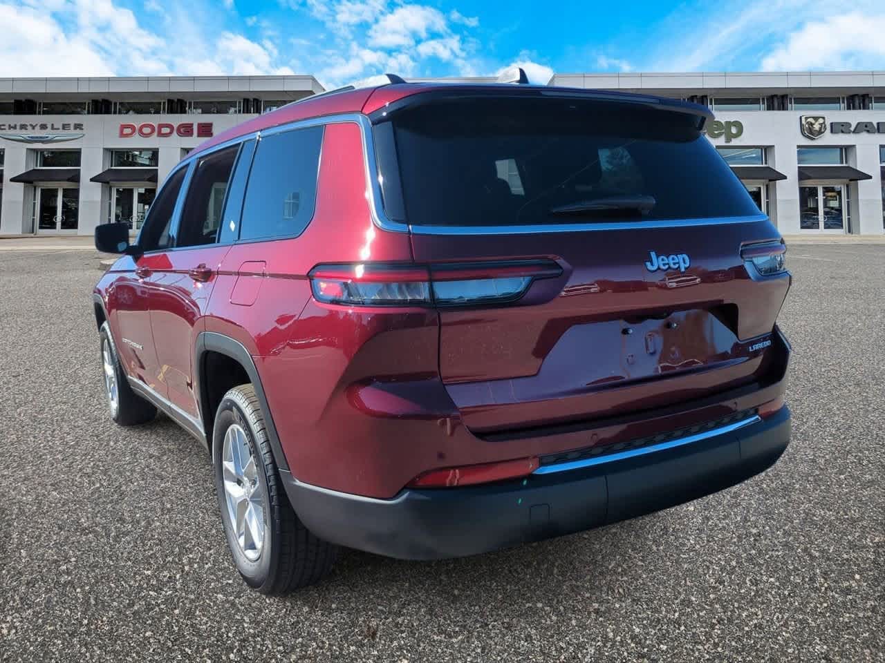 2025 Jeep Grand Cherokee GRAND CHEROKEE L LAREDO 4X2