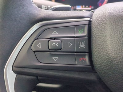 2025 Jeep Grand Cherokee GRAND CHEROKEE L LAREDO 4X2