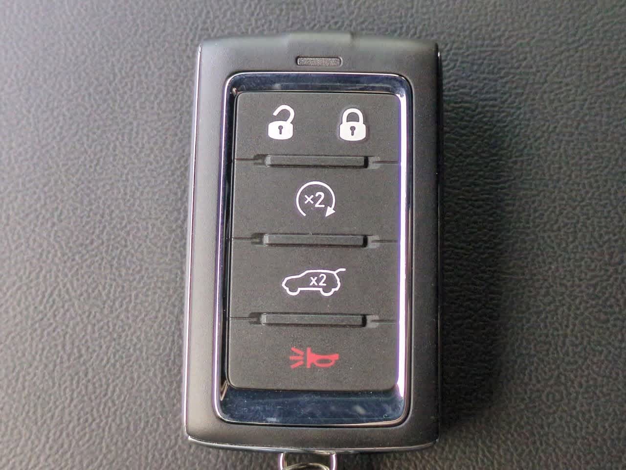 2025 Jeep Grand Cherokee GRAND CHEROKEE L LAREDO 4X2