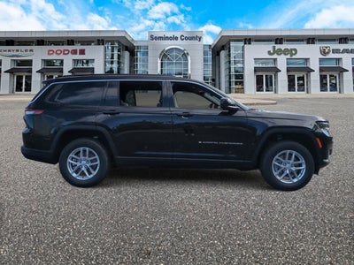 2025 Jeep Grand Cherokee GRAND CHEROKEE L LAREDO 4X2