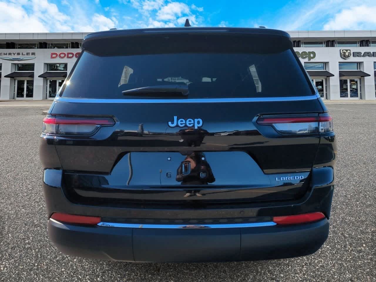 2025 Jeep Grand Cherokee GRAND CHEROKEE L LAREDO 4X2