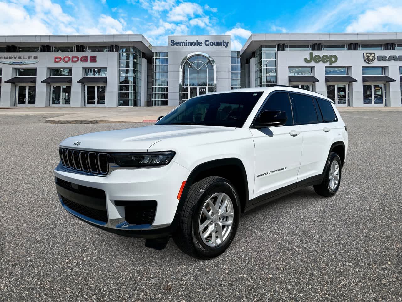 Jeep Grand Cherokee L Laredo 4x4 de 2025