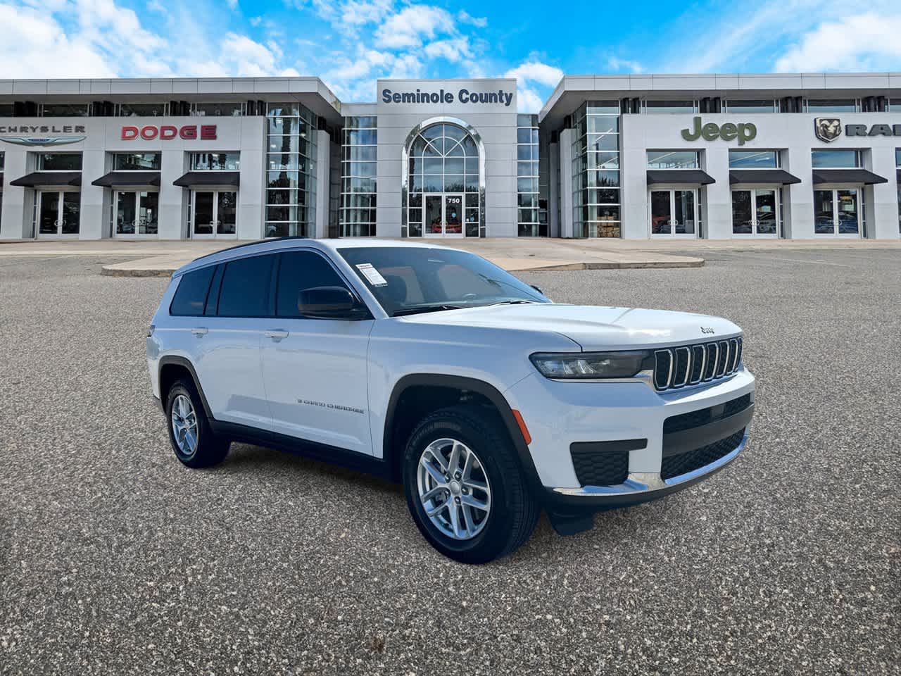 Jeep Grand Cherokee L Laredo 4x4 de 2025