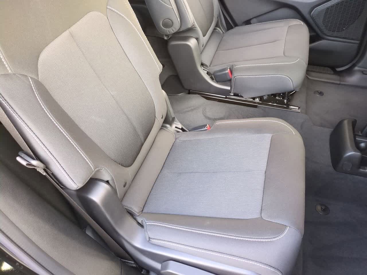 2025 Jeep Grand Cherokee GRAND CHEROKEE L LAREDO X 4X4