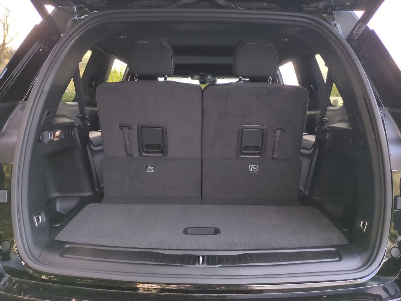 2025 Jeep Grand Cherokee GRAND CHEROKEE L LAREDO X 4X4