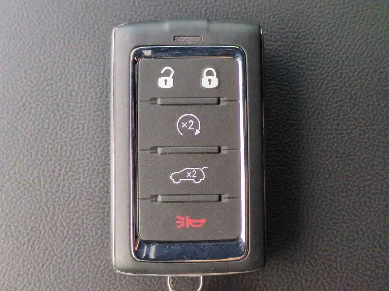 2025 Jeep Grand Cherokee GRAND CHEROKEE L LAREDO X 4X4