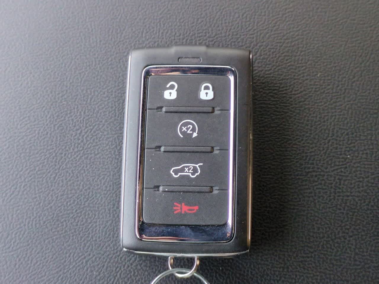 2025 Jeep Grand Cherokee GRAND CHEROKEE L LAREDO X 4X4