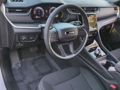 2025 Jeep Grand Cherokee GRAND CHEROKEE L LAREDO X 4X4