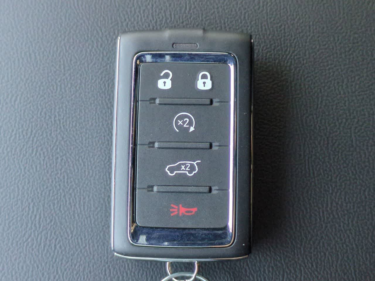 2025 Jeep Grand Cherokee GRAND CHEROKEE L LAREDO X 4X4