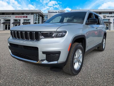 2025 Jeep Grand Cherokee GRAND CHEROKEE L LAREDO X 4X4