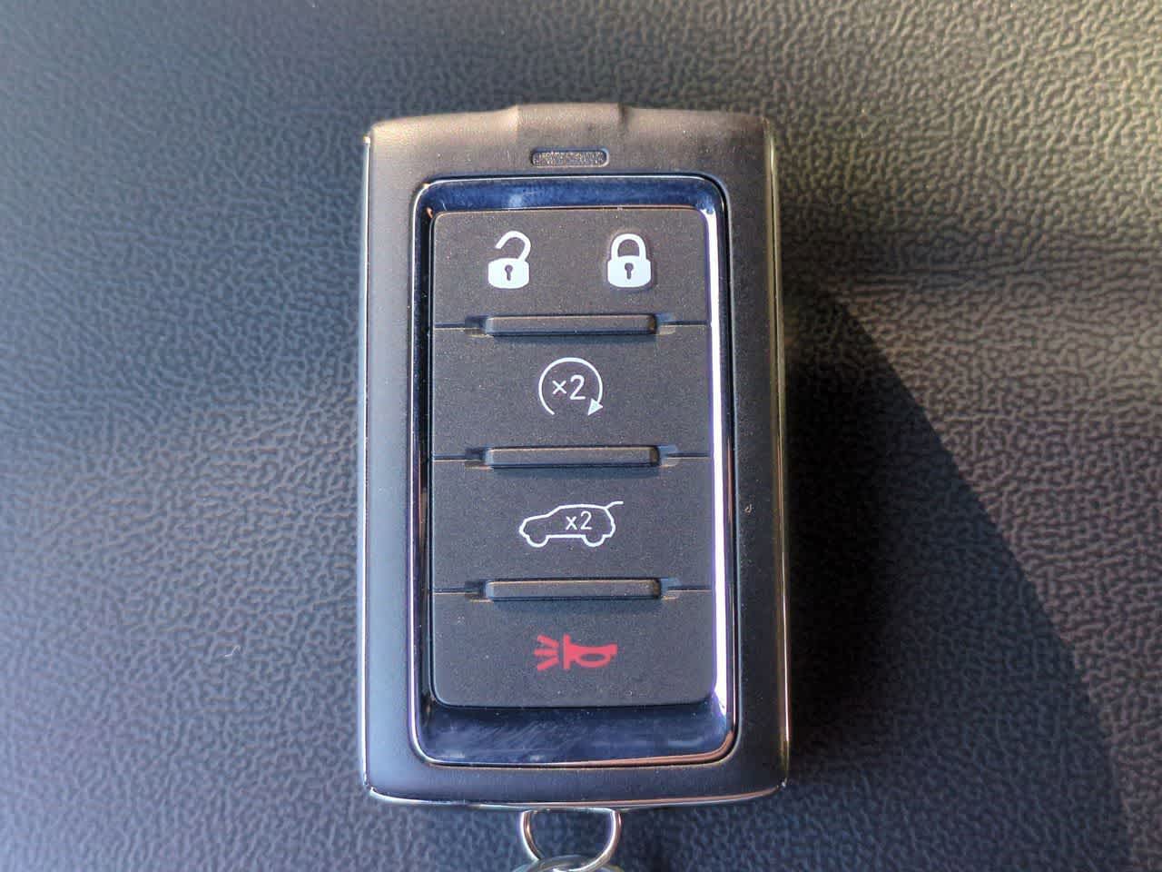 2025 Jeep Grand Cherokee GRAND CHEROKEE L LAREDO X 4X4